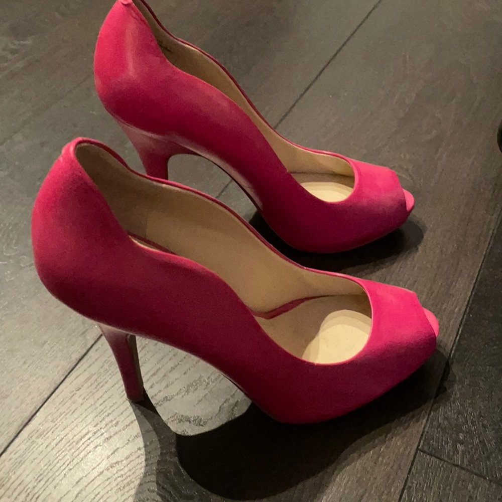 Fuschia Pink Nine West peep toe heels , size 6.5